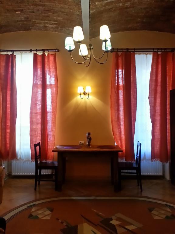 Brasov Apartment In Historic Center Room photo