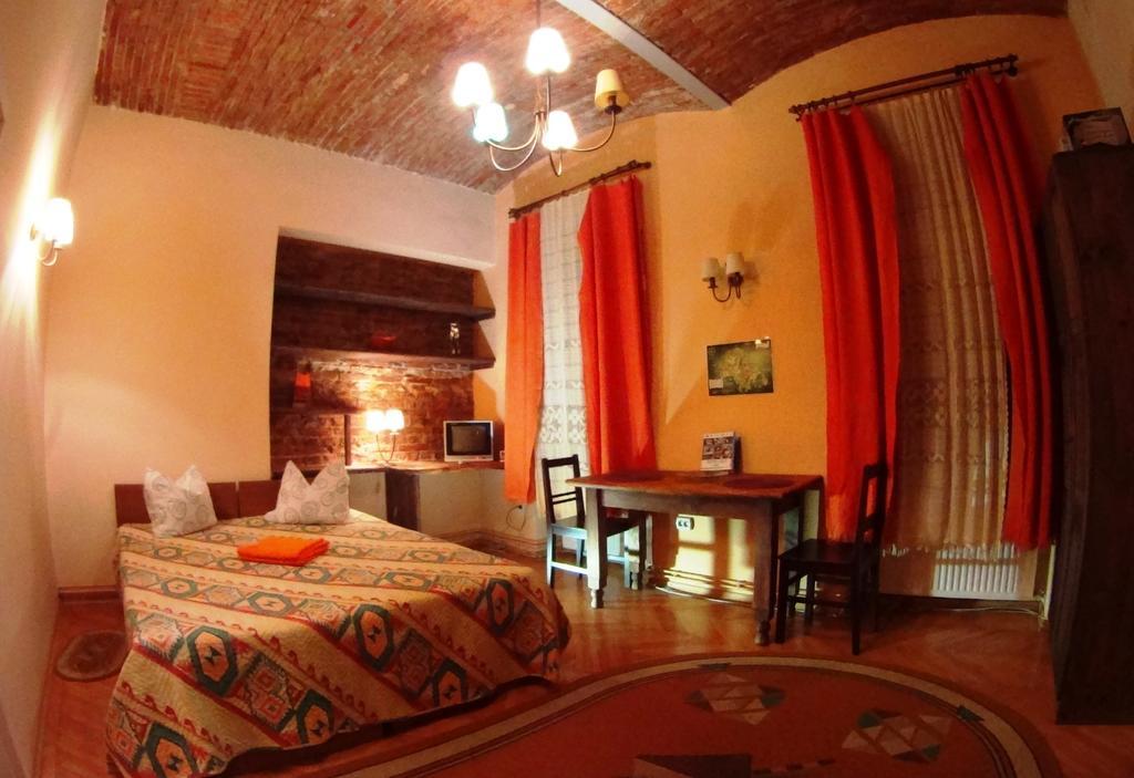 Brasov Apartment In Historic Center Room photo